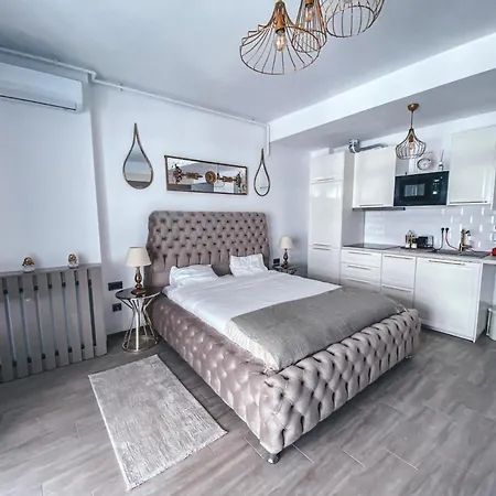 Luxury T Apartman Mamaia